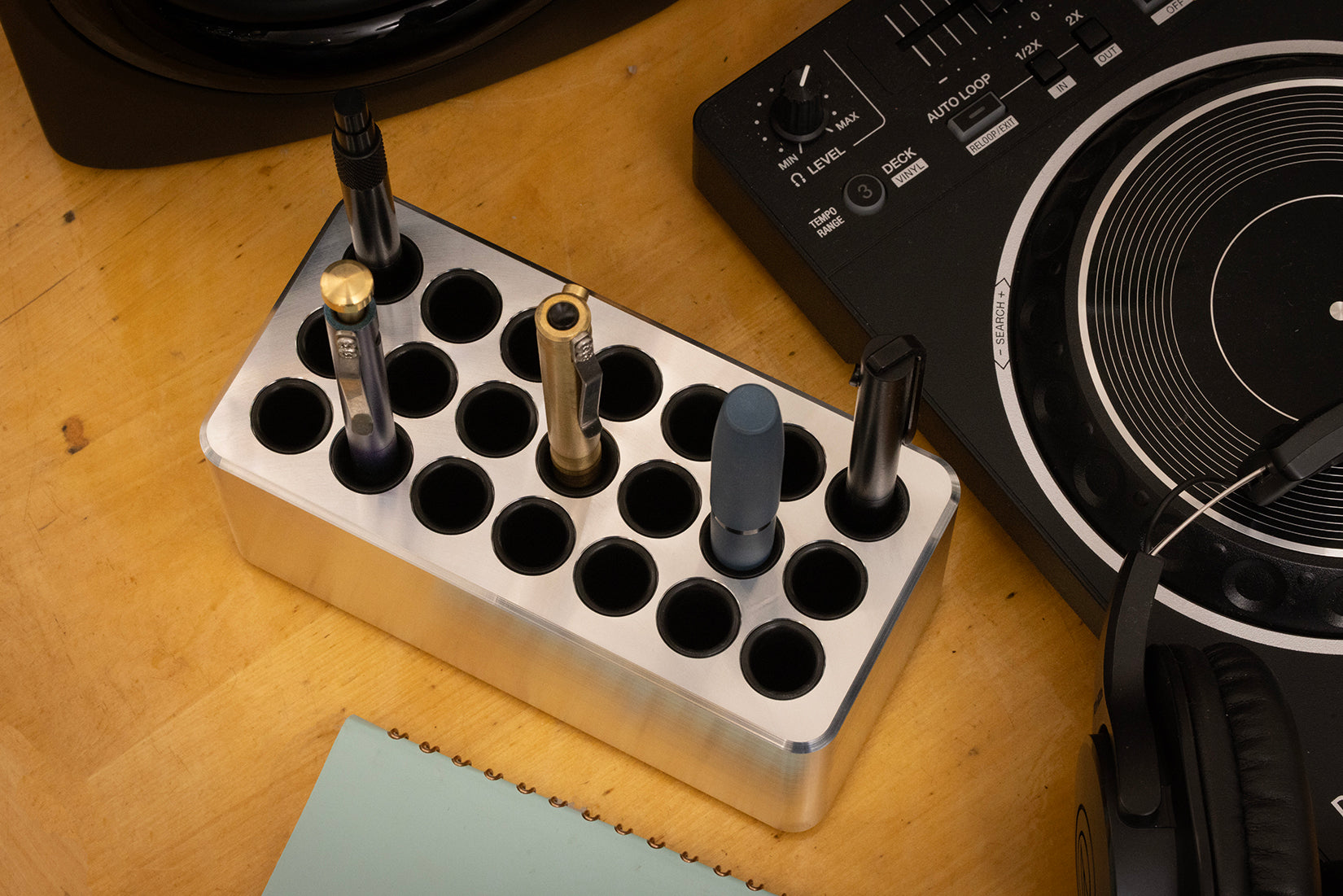 reKtangle 21-hole Pen Holder